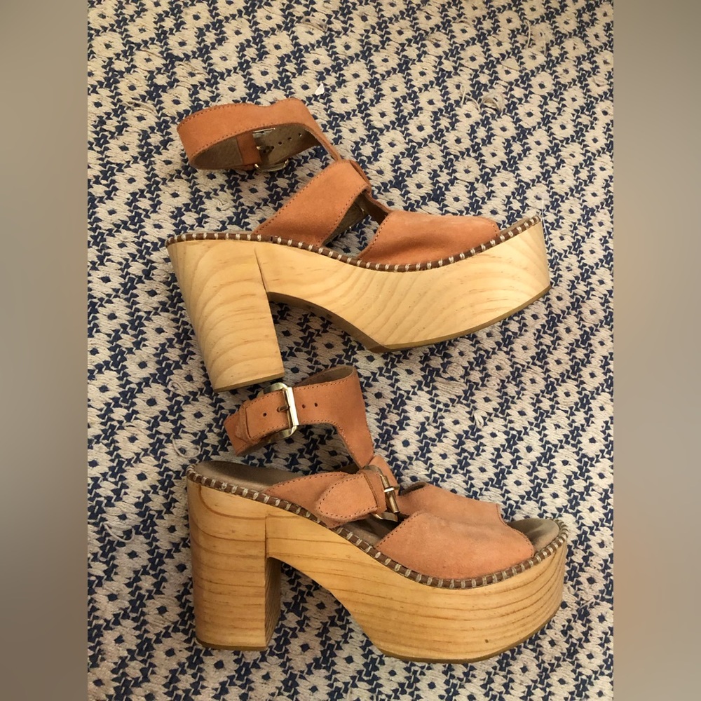 Free people platform heels in peachy suede